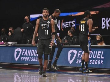ESPN直播-三个臭皮匠赛过诸葛亮 三个诸葛亮？卡椒也投降！